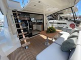 Prestige 460 Cockpit